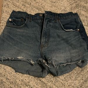 Women’s cutoff jean shorts